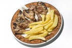Chuletas de Lechal  con patatas fritas