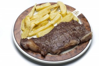 Entrecot con patatas fritas